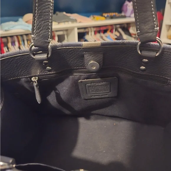 Coach Navy and Black Signature Tote - Picture 6 of 9